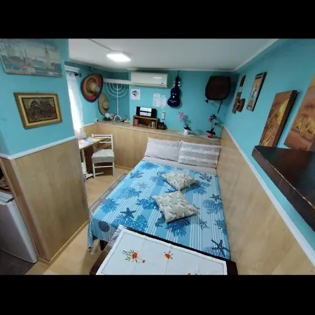 Bed & Breakfast Casa Elena Gio *